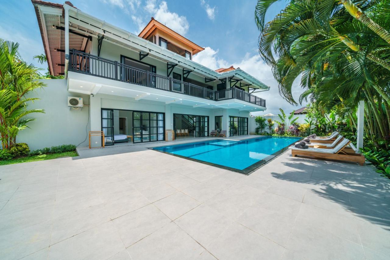 Villa Okenada - Modern 5-Bedroom Pool Villa In Berawa! Canggu Exterior foto